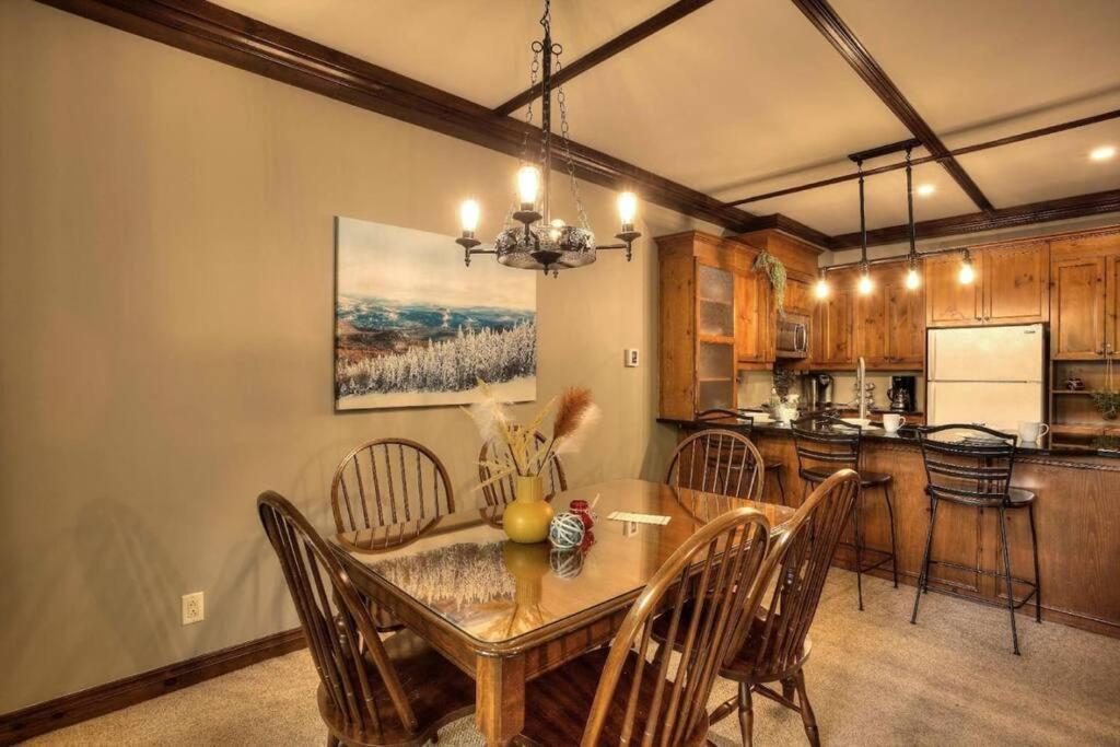 Les Manoirs Wpool & Hot Tub Near Village 110-7 몽트랑블랑 외부 사진